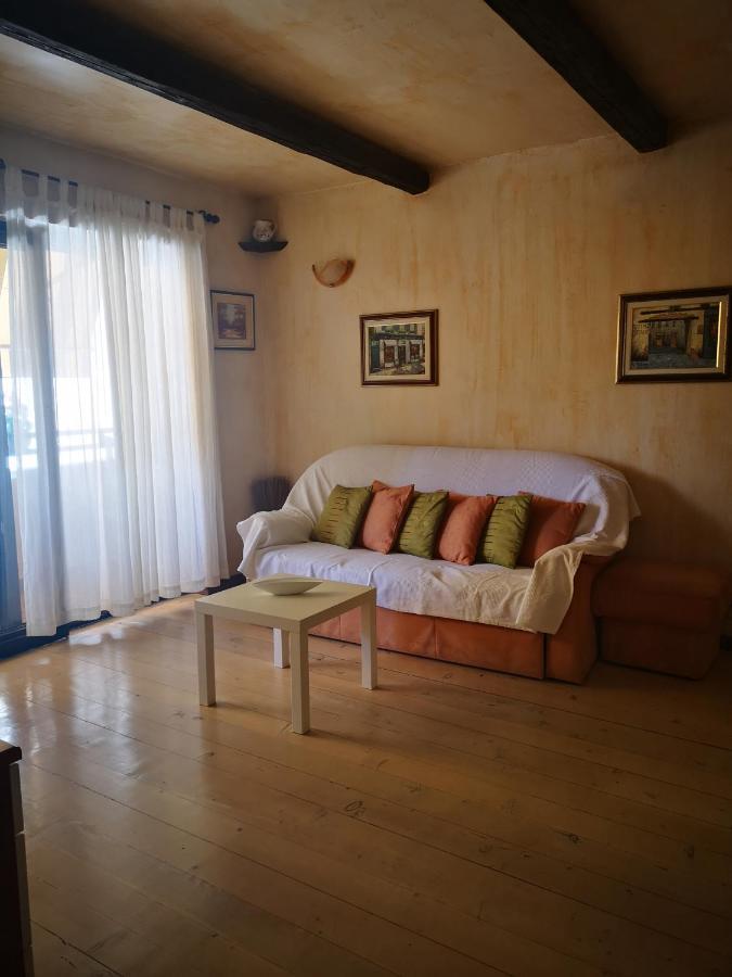 פורץ Apartment Marisa מראה חיצוני תמונה